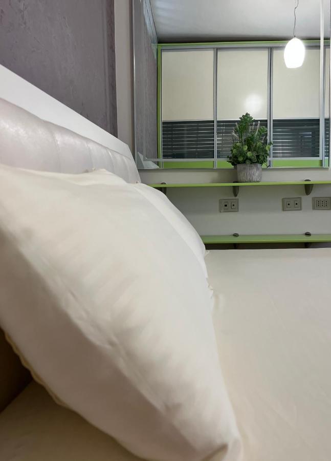 Sunkissed Centre Apartment Avlonya Dış mekan fotoğraf